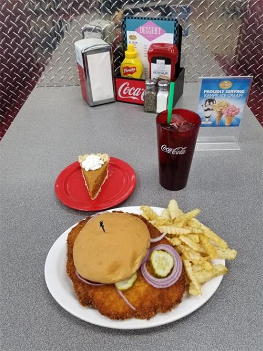 Sugar Shack Diner Altoona, IA